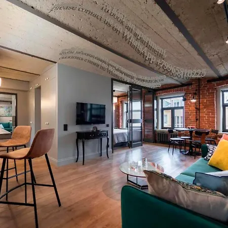 Apartment For An Unforgettable With 3 *