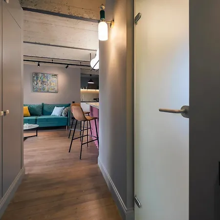 Apartment For An Unforgettable With 3 *